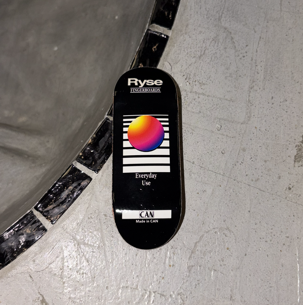 RYSE Broadcast Fingerboard Deck Black 34mm OG Midgard