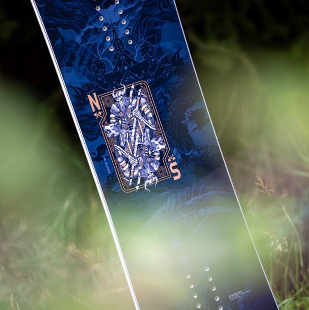 Never Summer Valhalla Snowboard 2027 Black Blue 160